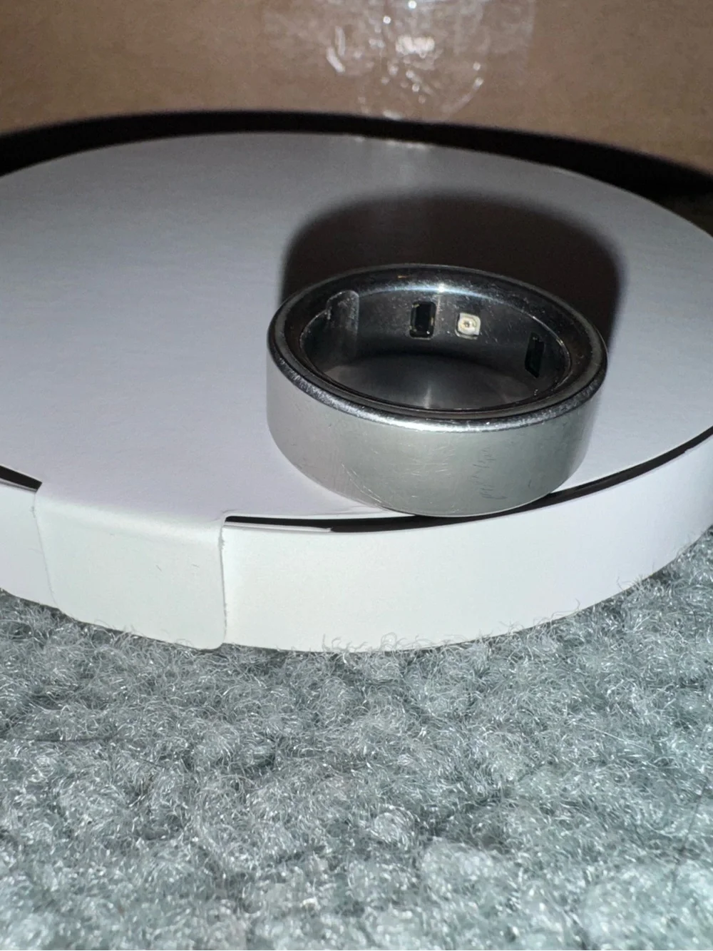oura ring 4 size 9 brushed silver -battery issue